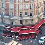 Charmant Nid Vue Tout Paris Neuf Calme Clair Ascenseur Ac